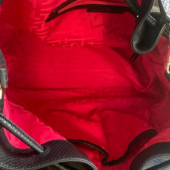 Elaine Turner black snake embossed hobo bag with tassels pre loved condition - Picture 9 of 12